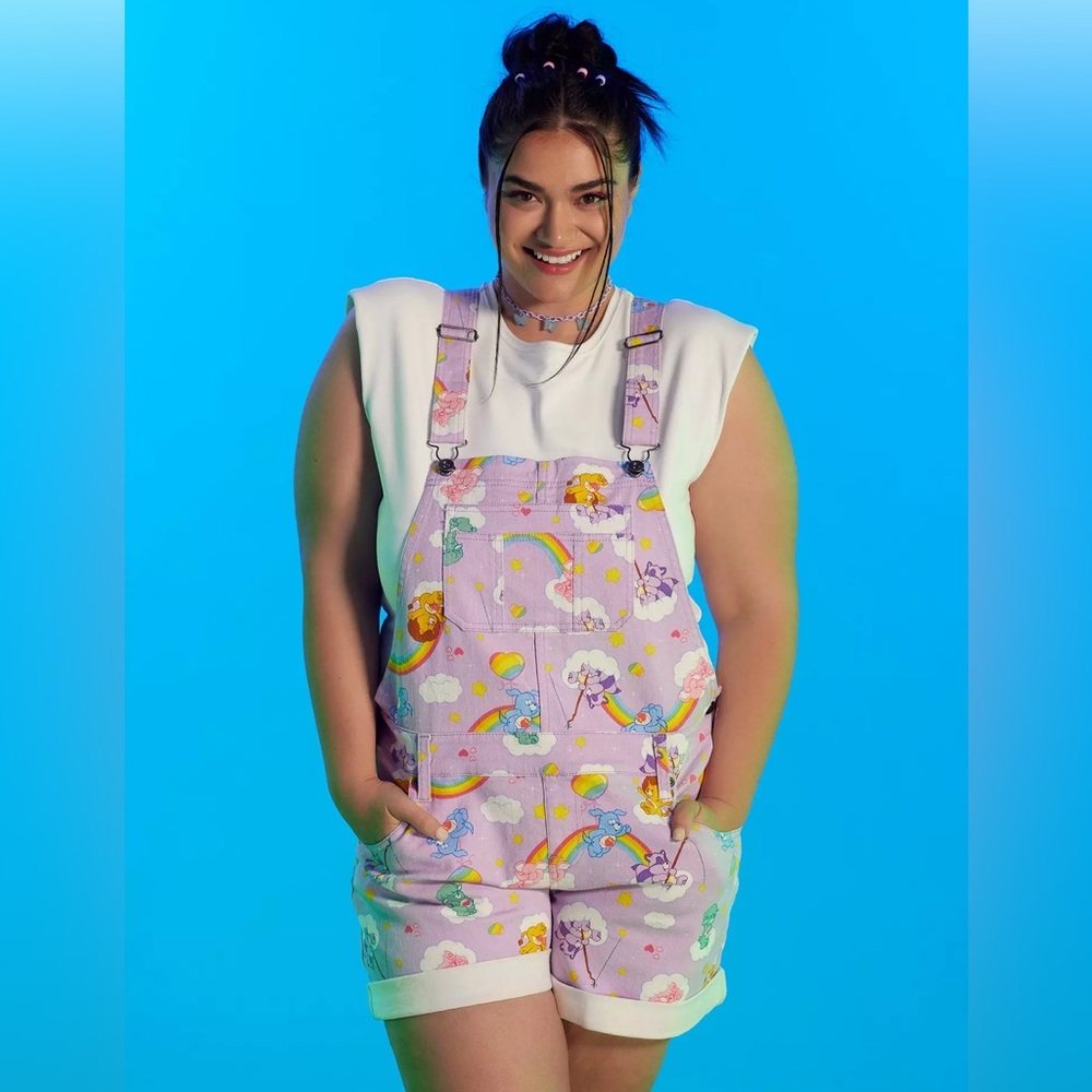 HOT TOPIC 🧸 lavender care bear overall shorts